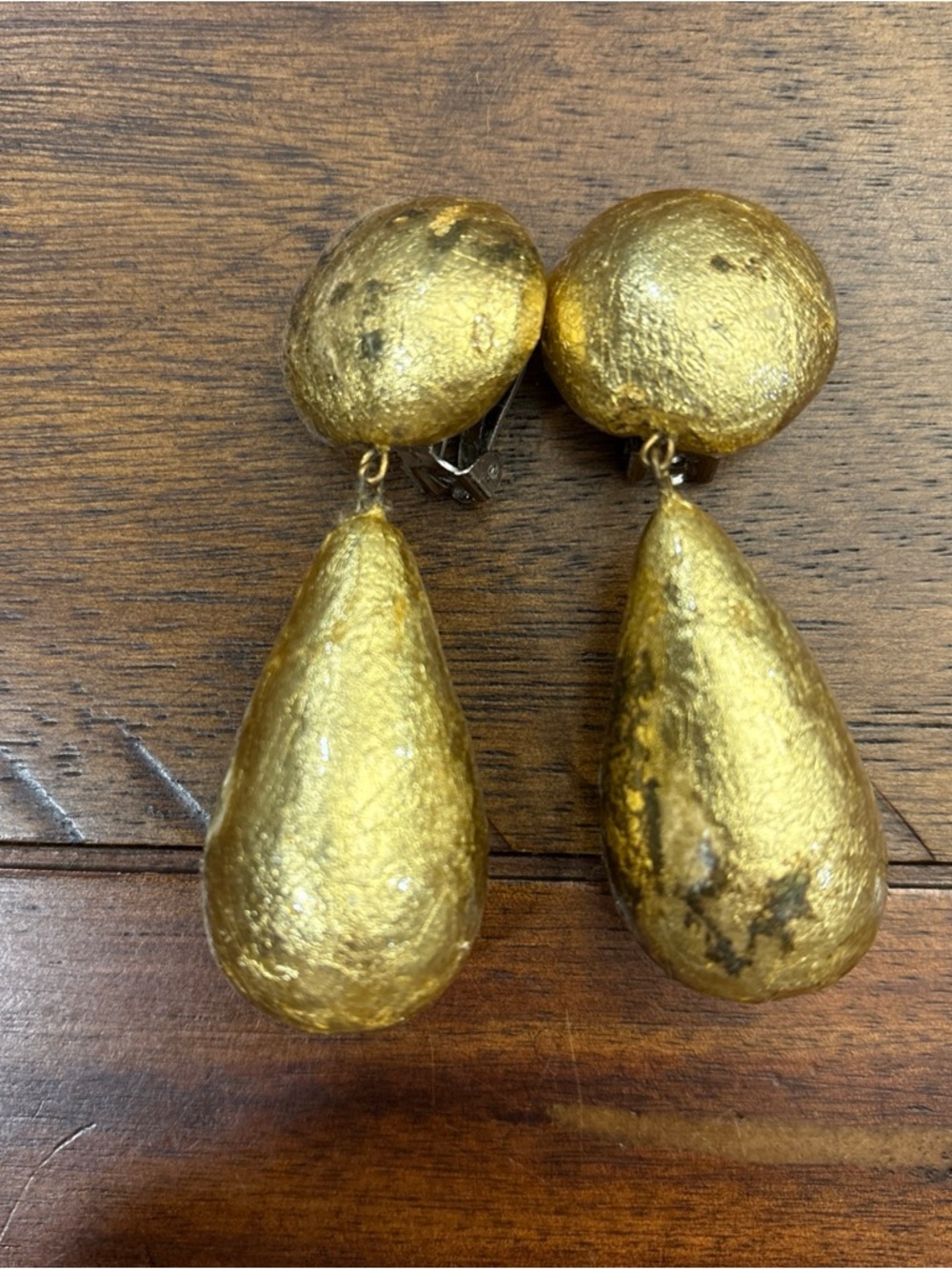 Vintage Tear Drop Earrings Gold Toned Brushed Or Hammered Finish Clip Backs